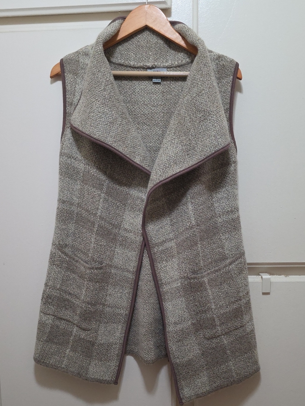 Sleeveless Taupe Knit Vest with Contrast Trim